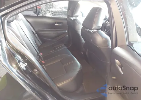 2021 Toyota Corolla Xle z USA, uszkodzony, nr VIN 5YFFPMAE2MP182772